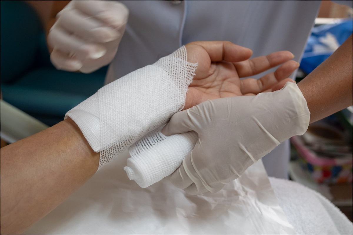 Are Your Wound Care Habits Keeping You From Healing Faster